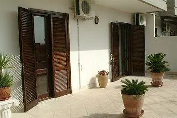 Bed and Breakfast Sigismondo Castromediano 2*